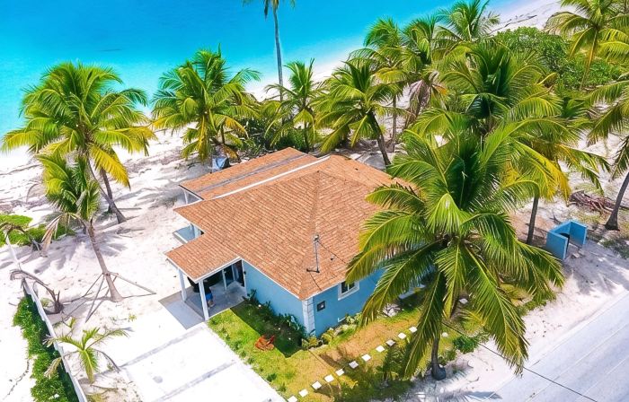 Two bedroom two bathroom beach house located 10 steps from the beach