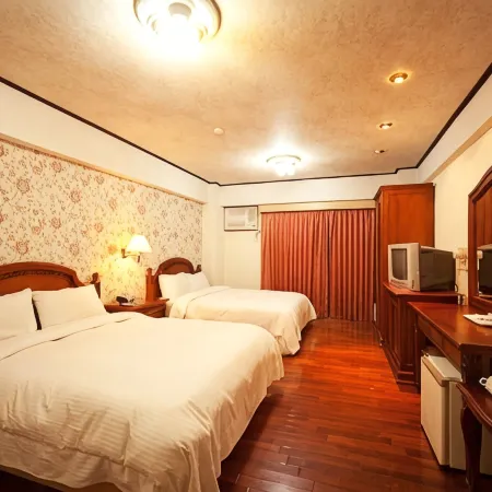 Champagne Hotel
