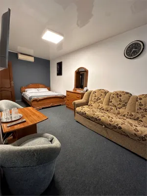 Briz Furnished Rooms - 2성급