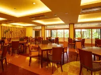 Hotel Hoho "A Hotel Overlooking the Echigo Plain and the Yahiko Mountain range" - Frühstück