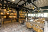 SUMMERVILLE HOTEL MAJALENGKA - 주차장
