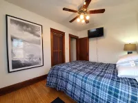 Waterfront Getaway with Boat Slip/Dock and Spectacular Sunsets on Ahnapee River