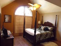 Beautiful Riverside Getaway - WiFi