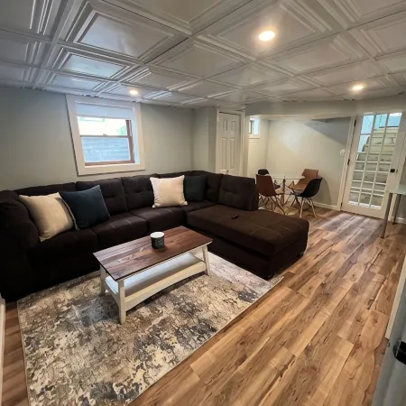 Adorable beach house - 5 min walk to private beach