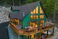 Emerald Escape - Managed by Gr8Escapes
