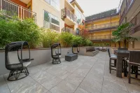 Pet-Friendly Walnut Creek with Rooftop Hot Tub - 4-Star