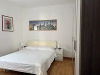 Large Apartment with 3 Bedrooms - 2-Star
