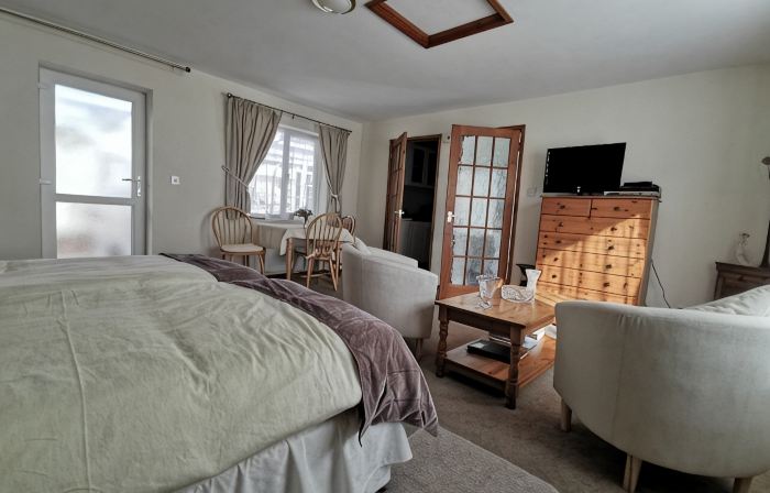 Fantastic self-catering apartment on the outskirts of Caerleon