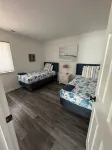 3 BR End Unit Rowhouse 1 Mile to Bethany Boardwalk, Walk to Shops & Restaurants