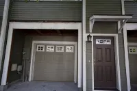 Fantastic home near Nike, Intel and shopping