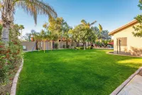 Paradise Palms!! Spacious 6-bedroom house with 3 en-suites. - مسبح خاص