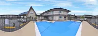 University Inn and Suites Eugene - Kolam Renang