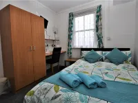 Waterfront Guest Accommodation Hotel di Greenock