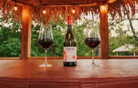 Peacock/River Yurt Village/Couples Yurt/Hot Tub/Close to Town! - Chalets