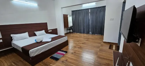 เลอ วิสตา รีสอร์ท - วายานาด - 2 ดาว