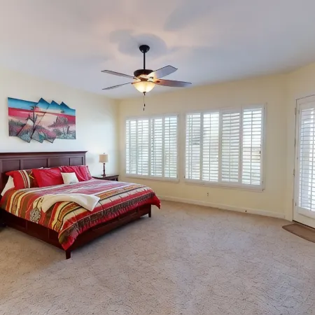 Entire home in Goodyear, Arizona8 guests4 bedrooms2.5 baths, Mega Pool/Spa/View