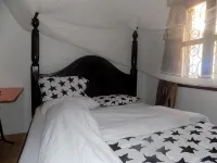 Livani Beach Motel - Motels