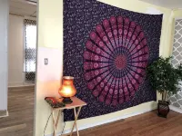Modern-Bohemian quarters - King Bed-Washer/Dryer - Wi-Fi