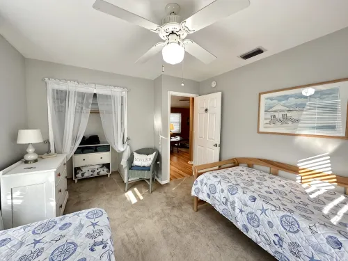 Water view Home with Dock on  Canal with access to Lake! - 3 Sao