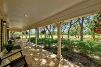 Southern Charm - Huge Hill Country Home on 4 Acres w/Pool, Hot Tub & Fire Pit - 4-Star