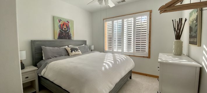 Family Friendly, Gorgeous Views and steps to Tahoe Donner Ski Hill Hotels in Truckee
