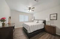 Cozy Retreat home in the Heart of Conroe - بيت ضيافة