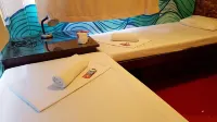 Gabby's Bed & Breakfast - parking