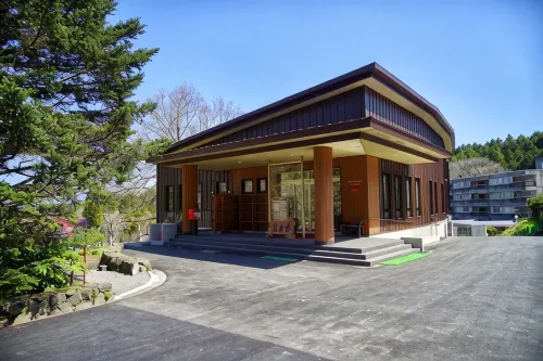 YMCA International Youth Center Tozanso - Homestays