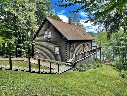 Lakefront Log Home in White Mountains! Dog-Friendly! - Chalets