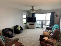Newly Renovated 3 Bed, 3 Bath Oceanfront Point Unit.  70+ 5 Star Reviews - 3つ星