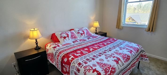 Charming 2-bedroom apartment in delightful Monroe, Oregon. Hotels in Benton County