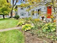 COZY BEACH Nesting in the ♥️ of DOWNTOWN with SEASONAL POOL&HOT TUB ACCESS - 4-Star