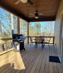 New cabin- access to horse trails, Pilot Mtn & Hanging Rock St. Pks - 3 étoiles