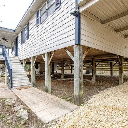Fresh and fun Belton lake view home
