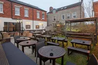 The Goddard Arms - Разрешено размещения с домашними животными