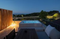 Olivera Suites Sarti - badewanne