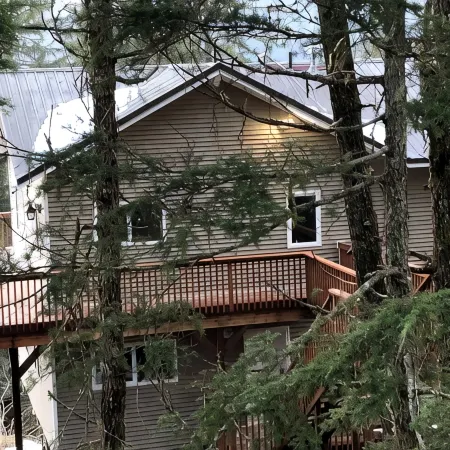 Stunning, New 2 bedroom Unit Minutes from Alyeska Resort