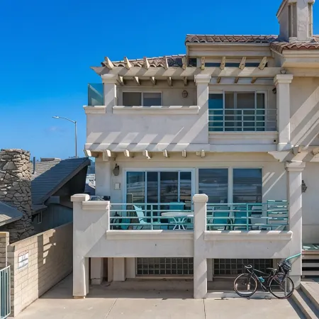 BEACH FRONT CONDO IN OCEANO