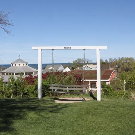 Beach Condo downtown St. Joseph Waterfront District. Five Stars!!