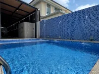 Botanica Parkland Melaka Landed with Private Pool for 16 Pax by BeeStay - 3-Star