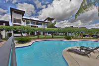 Sybaris Suites & Residences - ที่มีที่จอดรถ