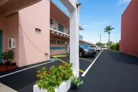 Anhinga Motel Homestead Fl - parking