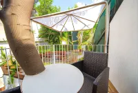 Maison Twentyfive - Guest House - Bed and Breakfast - Hot Springs