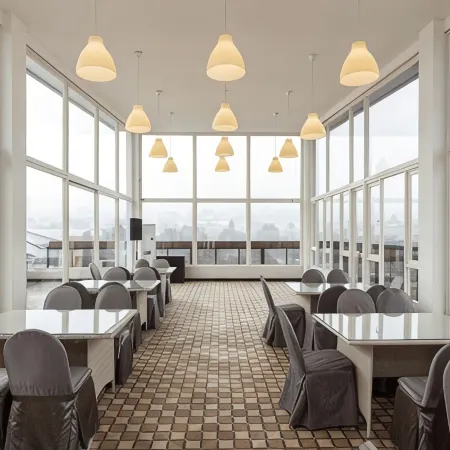 De Lobby Suite Hotel