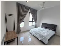 TaksvitHome | Biggest in Trio | Aeon GM PortKlang - 3-Star