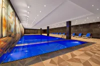 Ramada by Wyndham Gaziantep - Pool