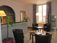 Logis Hostellerie du Cheval Blanc Hotels in Sepmes