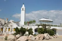 Hotel Ristorante Meson Feliz فنادق في تيراتشينا