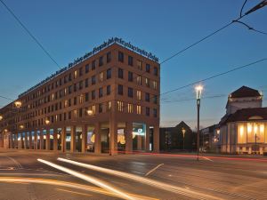 Hotel Motel One Dresden am Zwinger