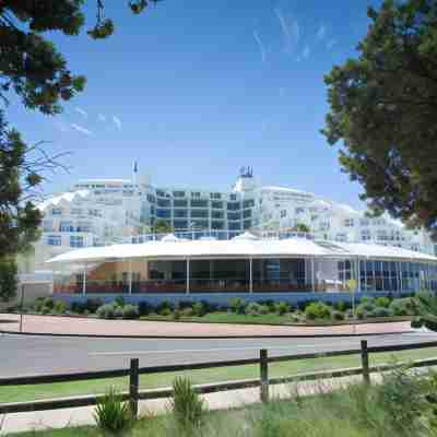 Mantra Ettalong Beach Hotel Exterior